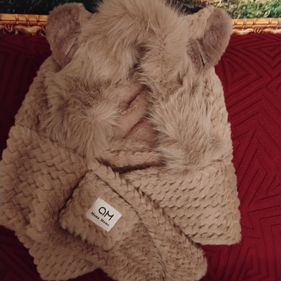 Cozy Tan Faux Fur Cat Ear Hat - Picture 2 of 4